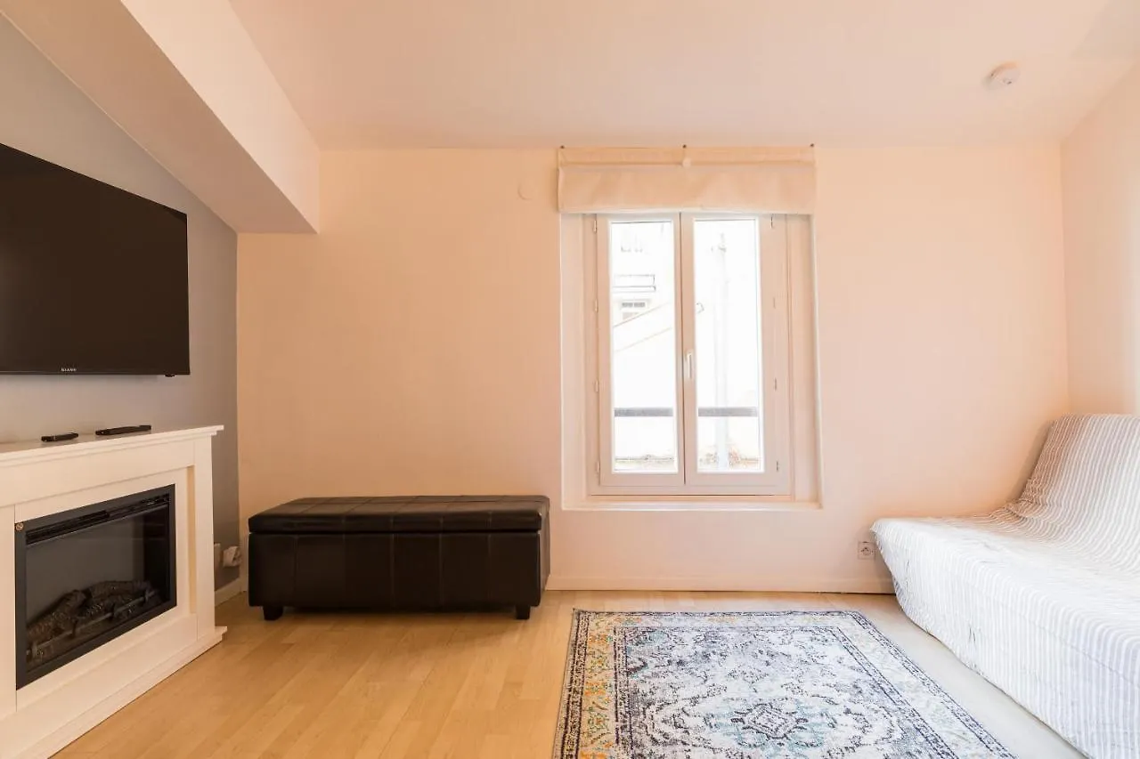 Apartamento Dify Saone - Vieux Lyon 0*,  Francia